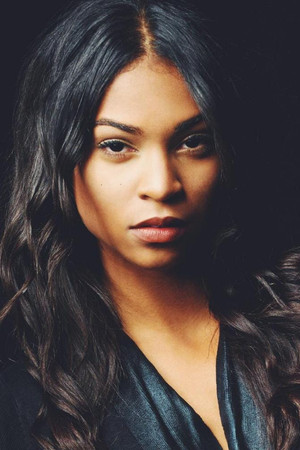 Aeriél Miranda portrait