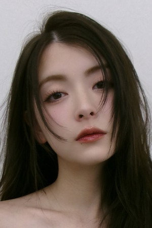 Hazuki Kimura portrait