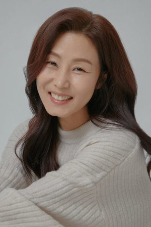 Lee Sun portrait