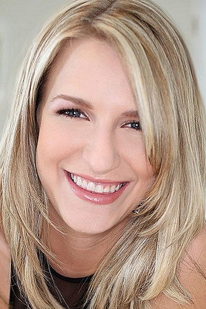 Dixie Belle portrait