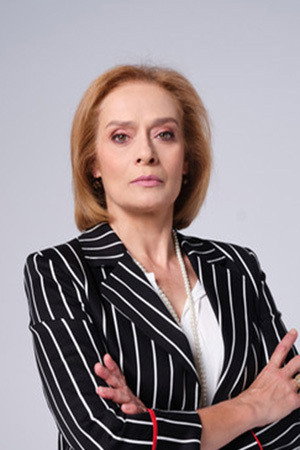 Noni Ioannidou portrait