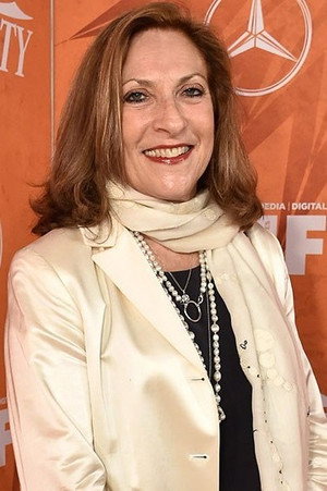 Lesli Linka Glatter portrait