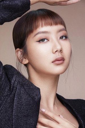 Marf Yau portrait
