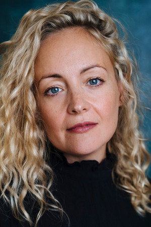 Victoria Elliott portrait