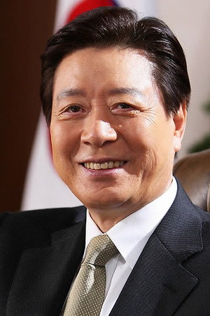 Lee Jeong-kil portrait