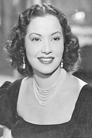 Madiha Yousri portrait