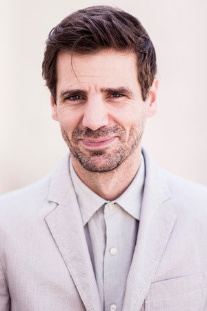Mel Raido portrait