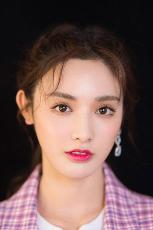 Peng Xiaoran portrait