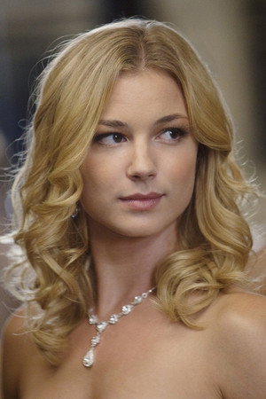 Emily VanCamp portrait