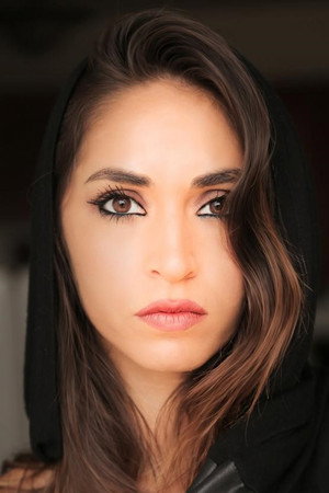Nihan Gur portrait