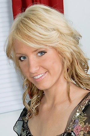 Kate Dee portrait