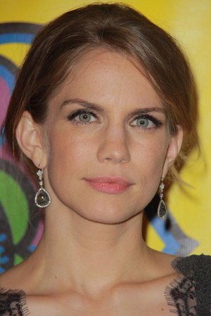 Anna Chlumsky portrait