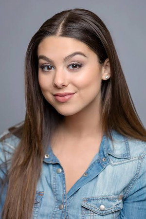 Kira Kosarin portrait