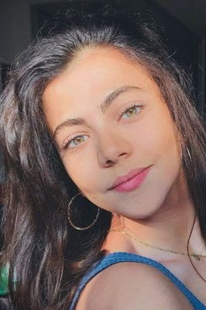 Defne Kar portrait