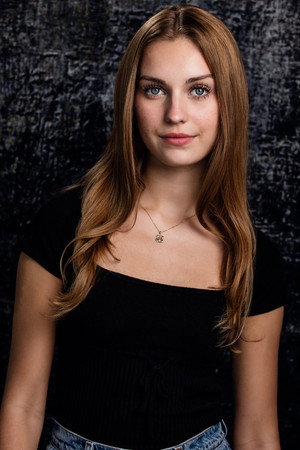 Victoria Kmiec portrait