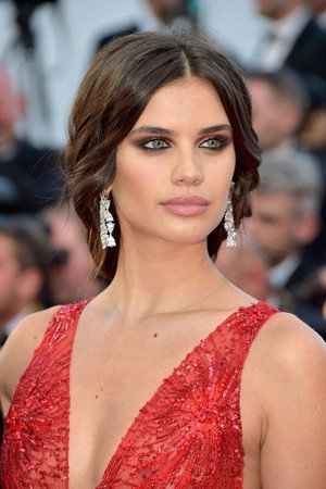 Sara Sampaio portrait