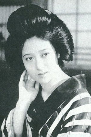 Kinue Utagawa portrait