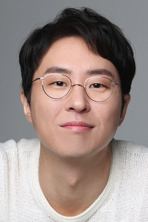 Lee Hyun-kyun portrait