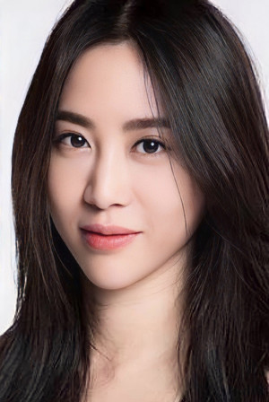 Natthaweeranuch Thongmee portrait