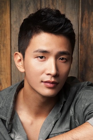 Lee Yong-joo portrait