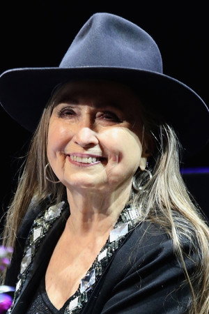 Bobbie Nelson portrait
