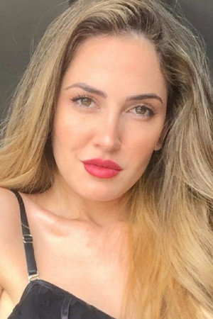 Mercedes Lambre portrait