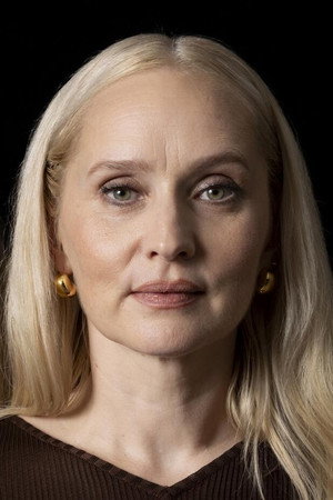 Mona Fastvold portrait