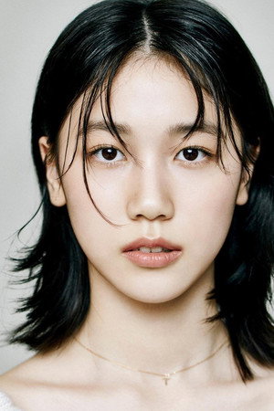 Lee Re portrait