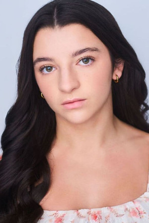 Sophie Knapp portrait