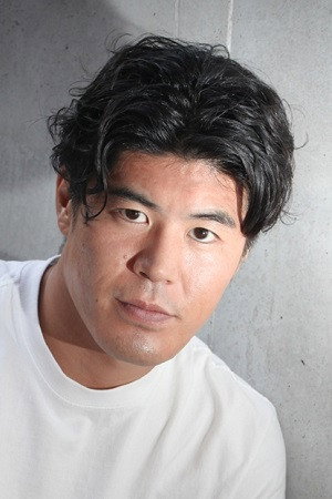 Shunya Itabashi portrait