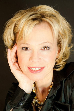 Martine St-Clair portrait