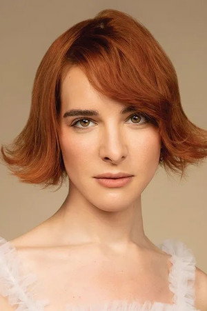 Hari Nef portrait