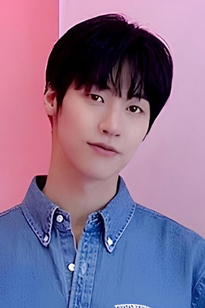 Lee Seung-hyub portrait