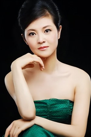 Gong Xiaoxuan portrait