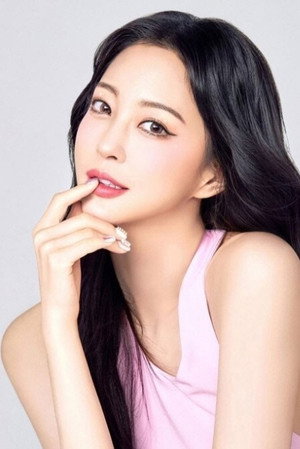 Han Ye-seul portrait