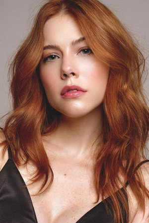 Bia Arantes portrait