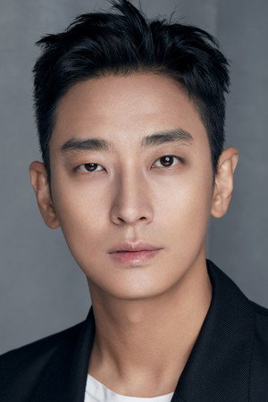 Ju Ji-hoon portrait