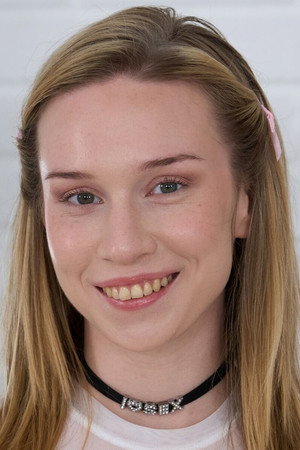 Alice Klay portrait