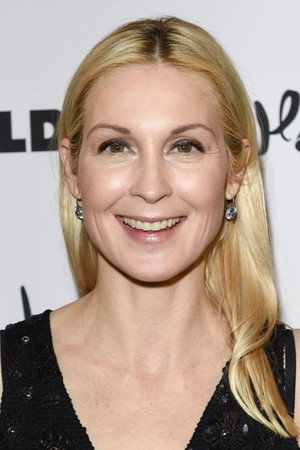 Kelly Rutherford portrait