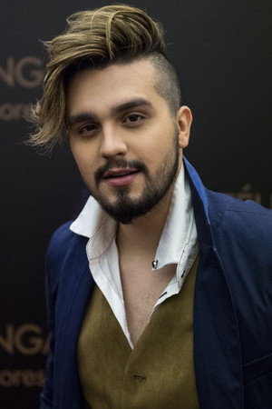 Luan Santana portrait