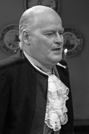 Lo van Hensbergen portrait