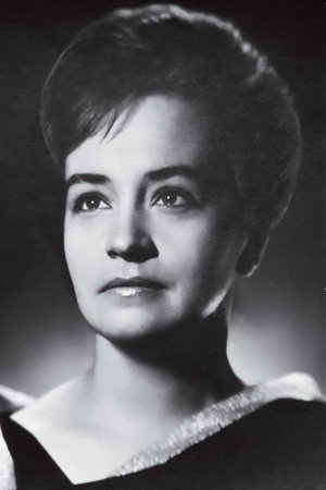 Dina Kuple portrait