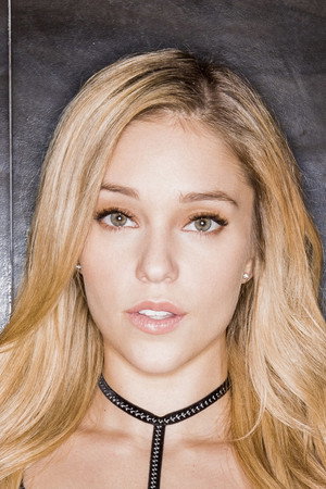 Kali Roses portrait