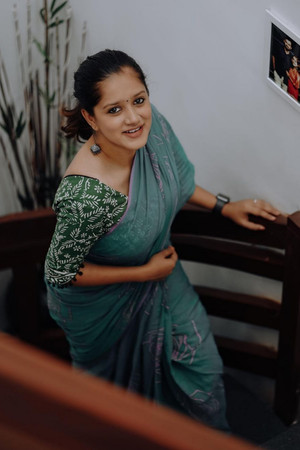 Amritha  Menon portrait