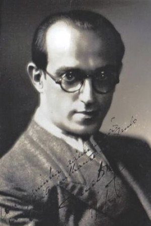 Renato Murce portrait