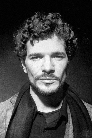 Daniel de Oliveira portrait