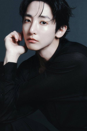 Lee Soo-hyuk portrait