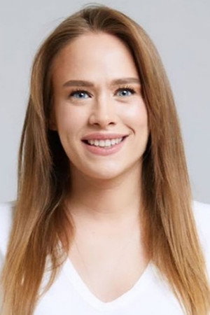 Begüm Öner portrait