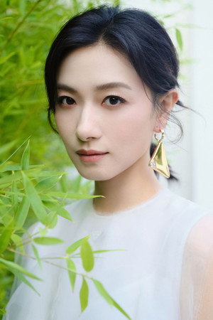 Wan Qian portrait