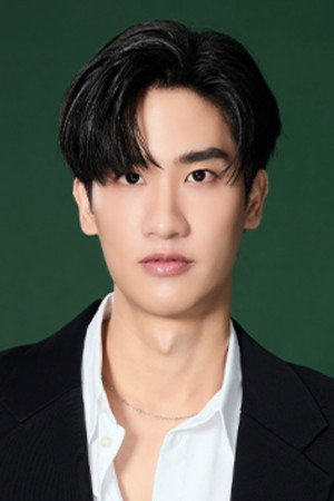 Tawan Vihokratana portrait